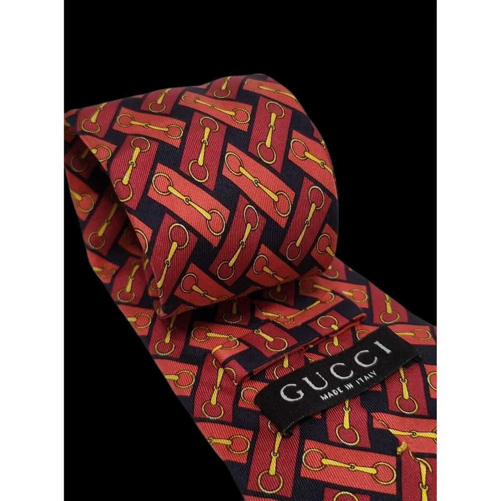Authentic Gucci 100% Silk Made in Italy Tie